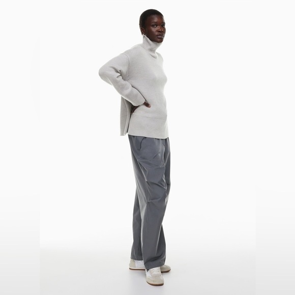 The Group Emerson Pant in Serpent Grey Size 0 Aritzia #107651 - Picture 3 of 13